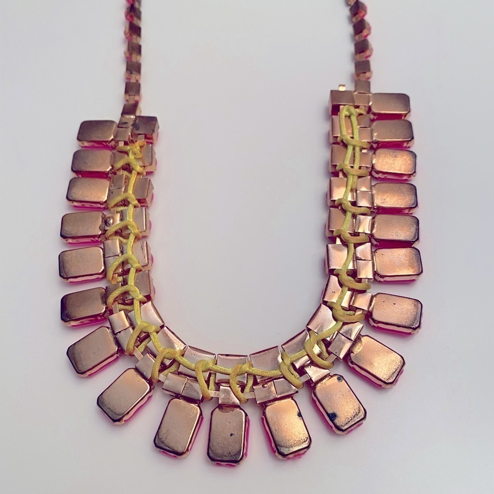 Hot pink and rhinestone necklace - Picture 5 of 7